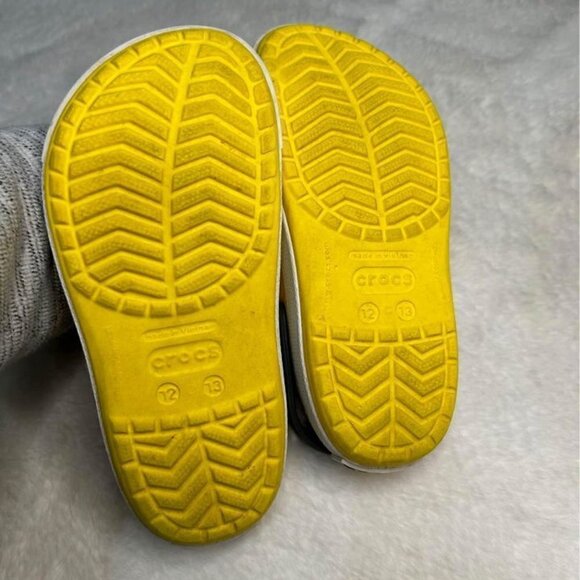 CROCS!!! Yellow/grey kids crocs new condition. Size 12/13. - Picture 4 of 8